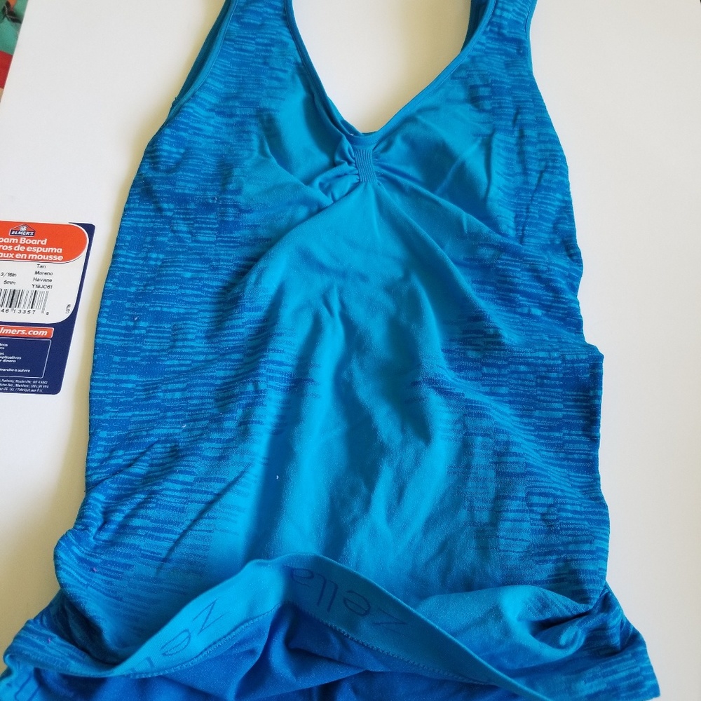 Zella tank